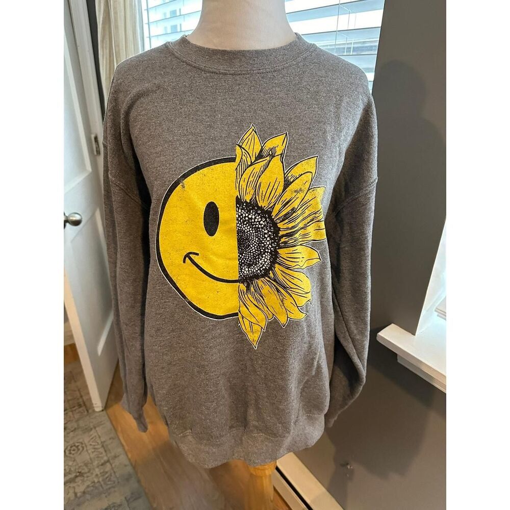 small Altar-d-state Women's Grey sweater